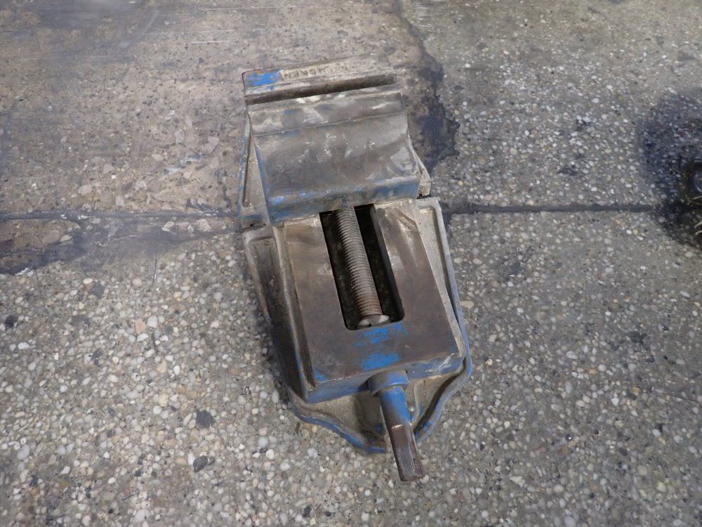 6" VISE