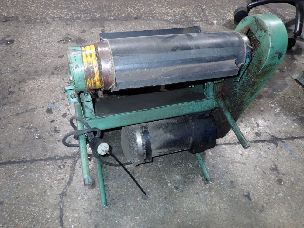  Chip Conveyor