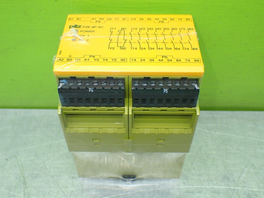 Pilz Safety Controller Relay. - 777148