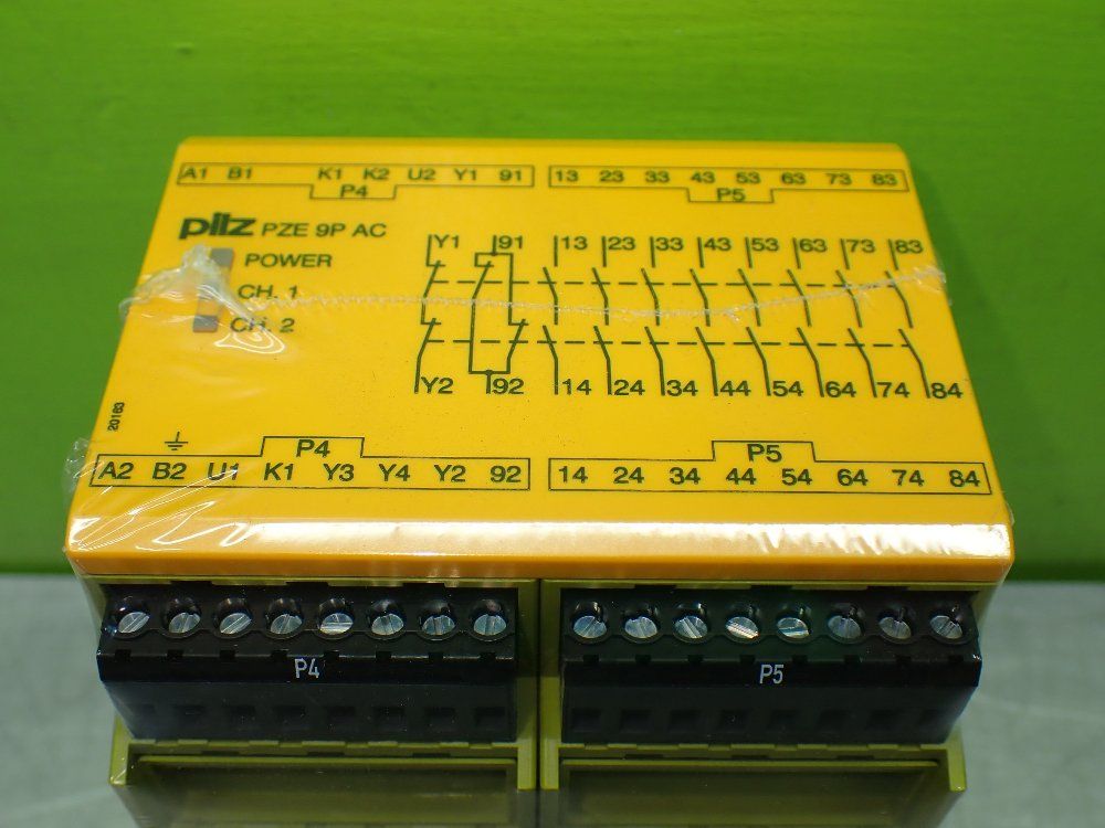 Pilz Safety Controller Relay. - 777148