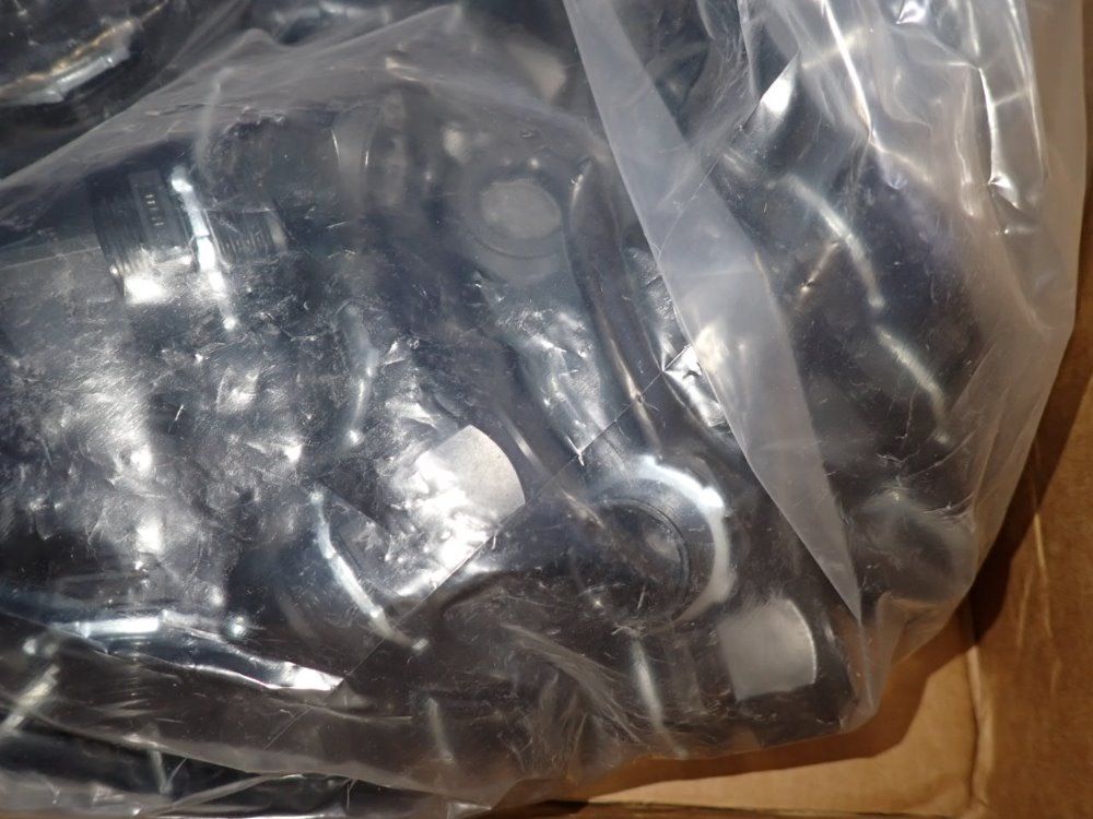 Heyco Outlet Bushing  Fittings
