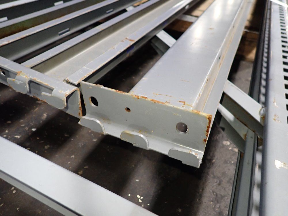  Pallet Racking Lot