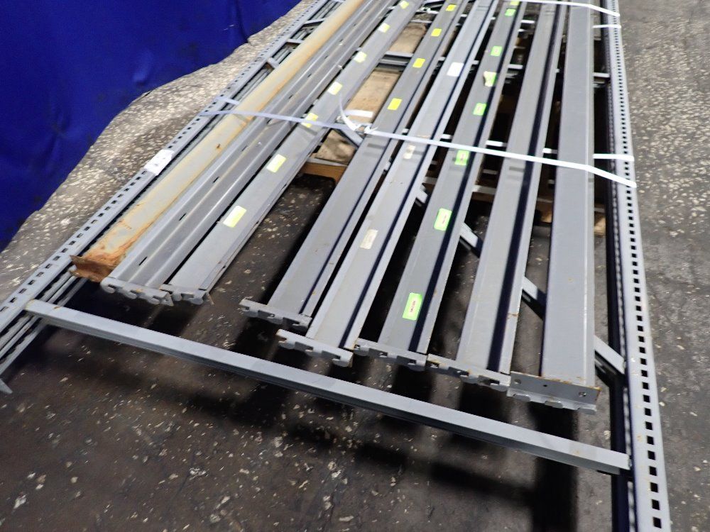  Pallet Racking Lot