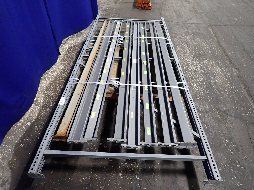  Pallet Racking Lot