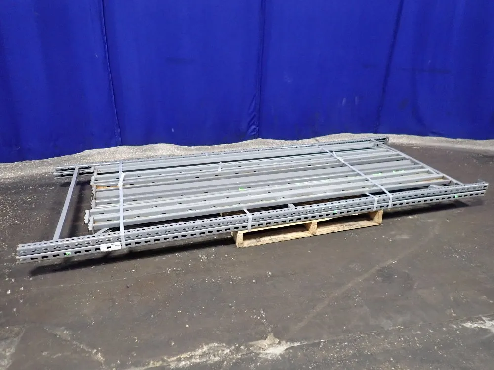  Pallet Racking Lot