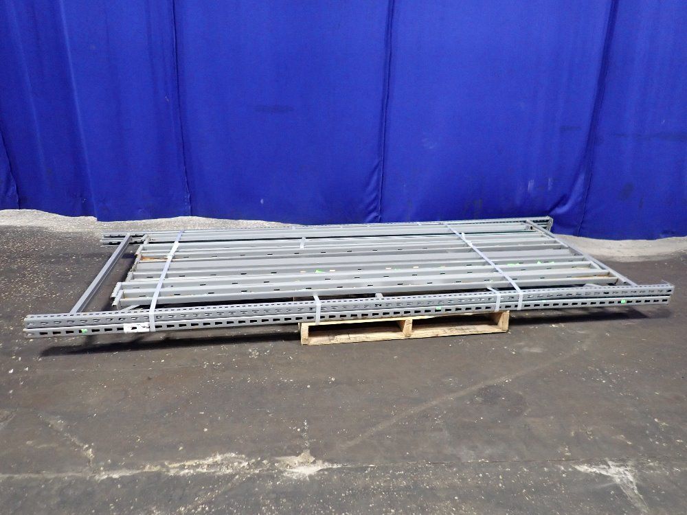  Pallet Racking Lot