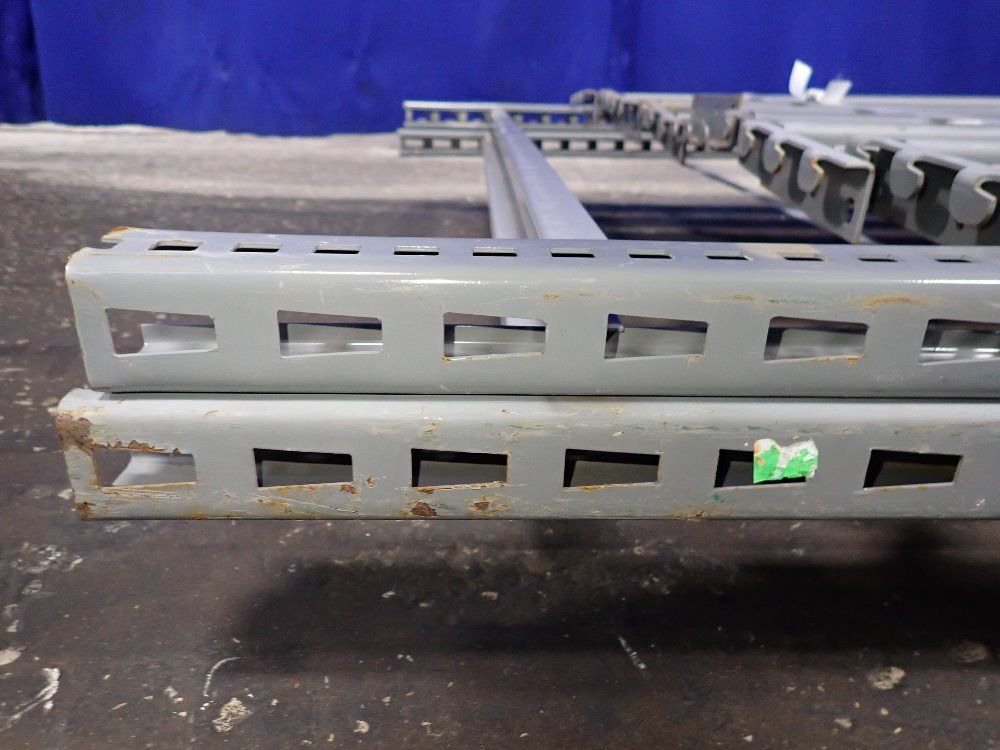  Pallet Racking Lot