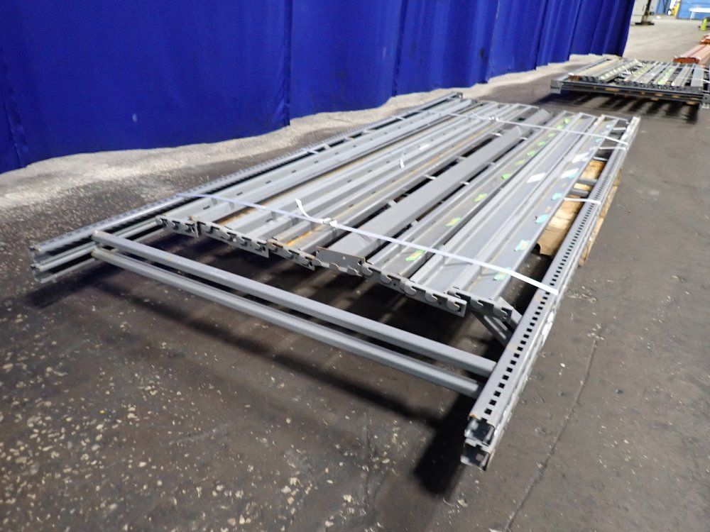  Pallet Racking Lot