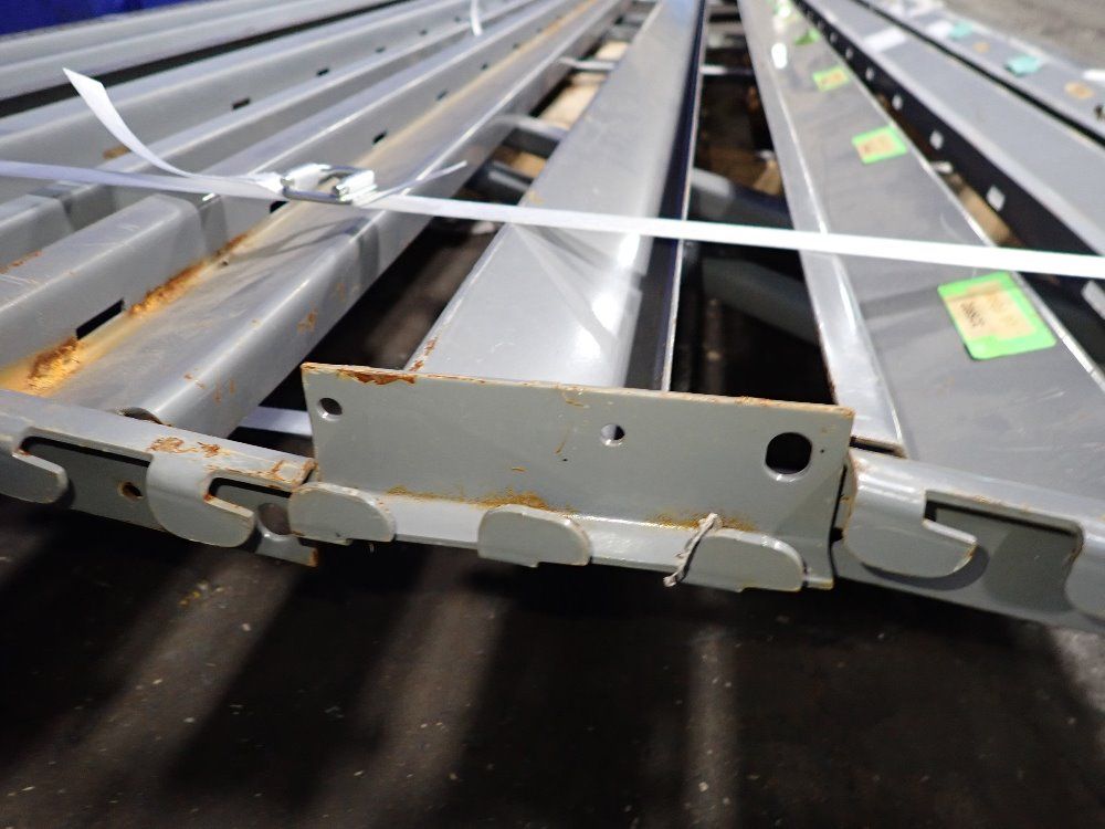  Pallet Racking Lot