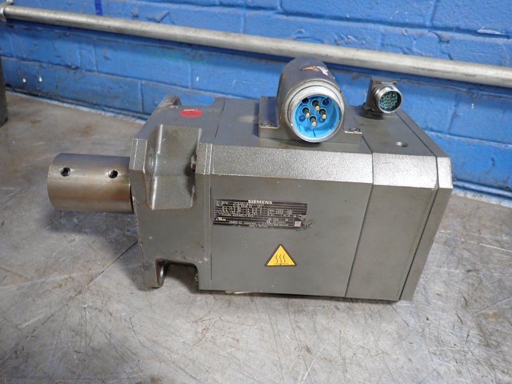 Siemens Servo Motor - 1ft6082-8ac71-4aa2