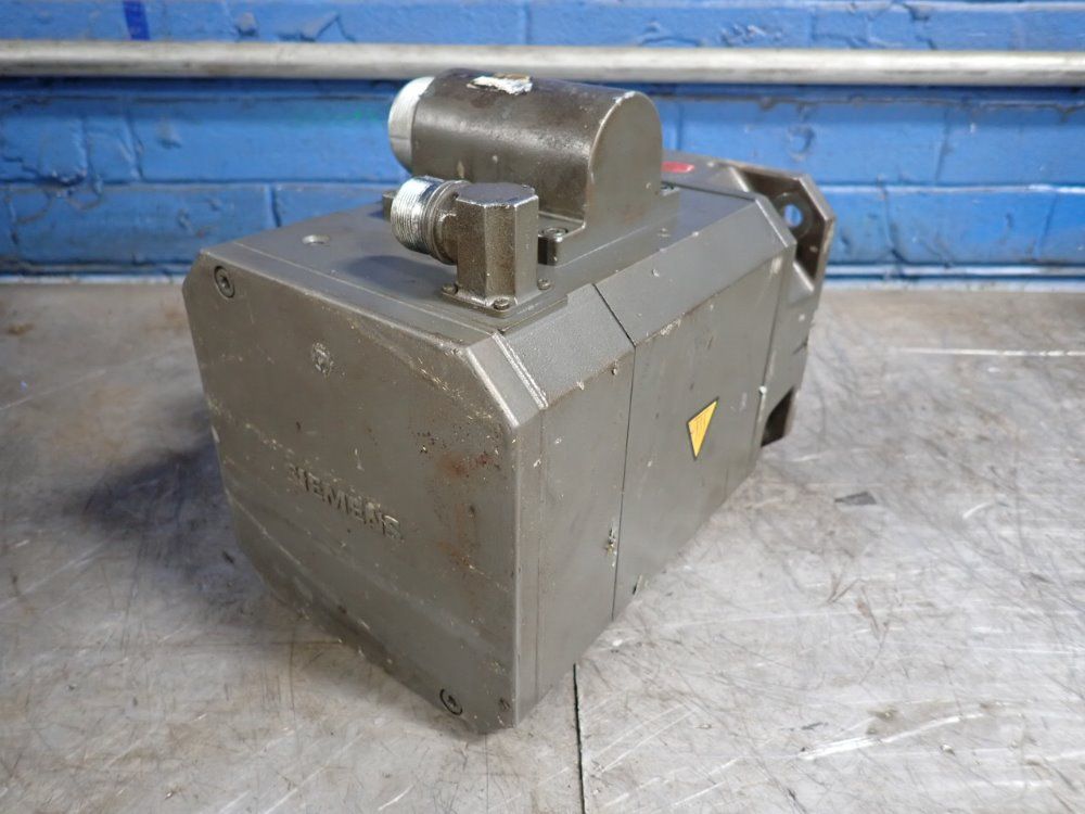 Siemens Servo Motor - 1ft6082-8ac71-4aa2