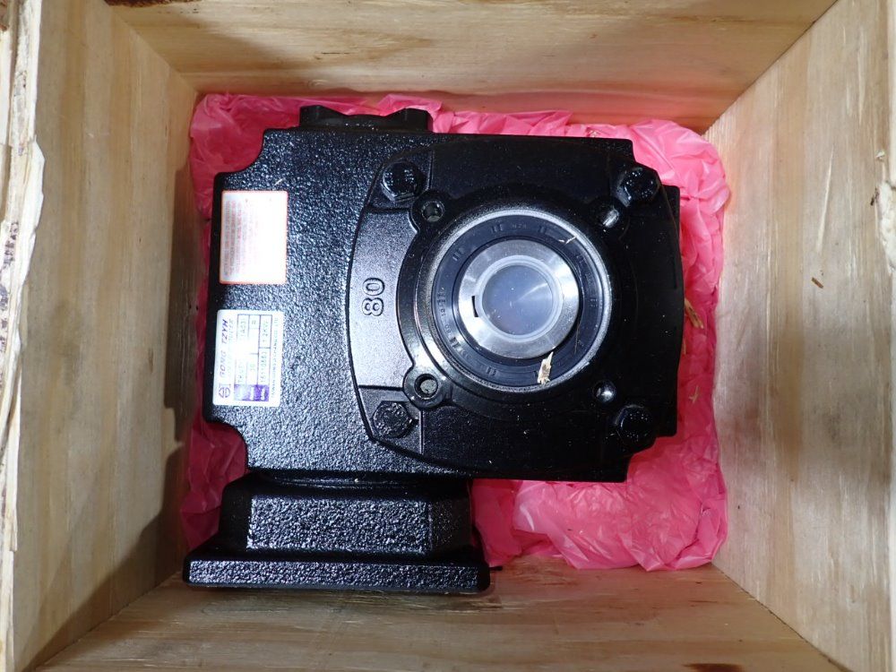 Taiwan Gong Ji Chang Co 30:1 Ratio Gear Reducer - Tkveqm80(01a03)