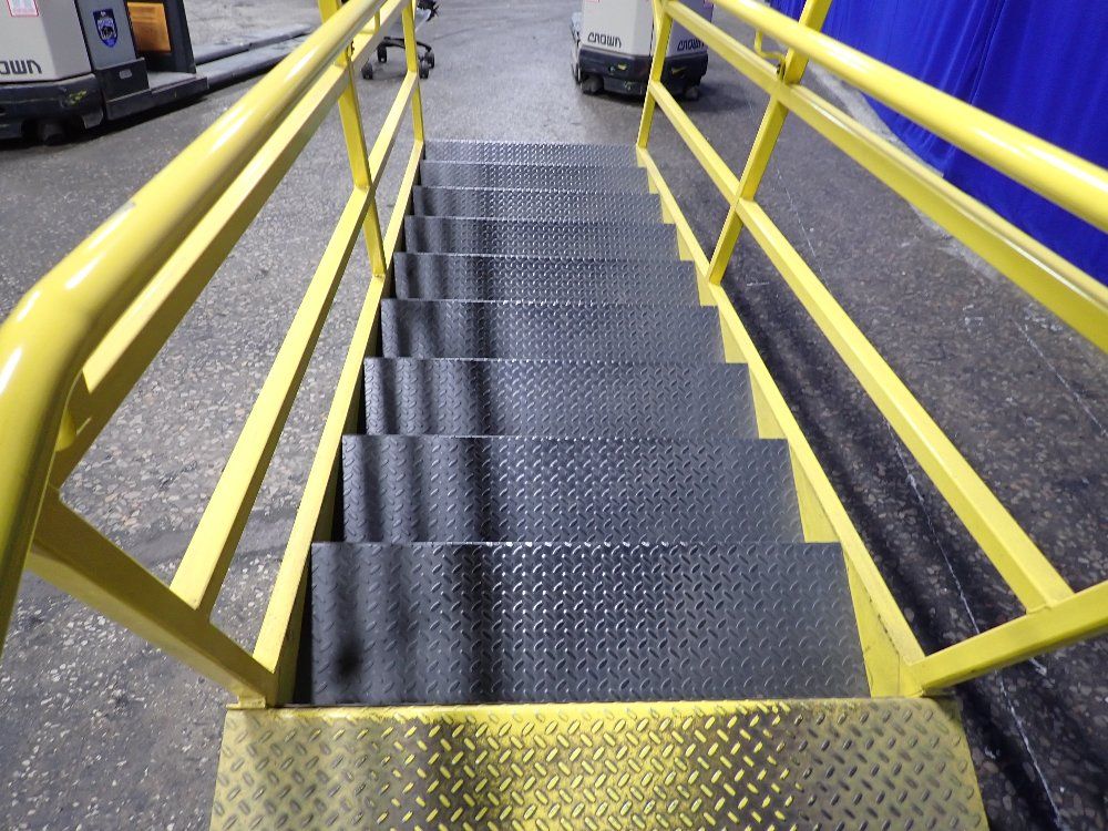  Platform Stairs