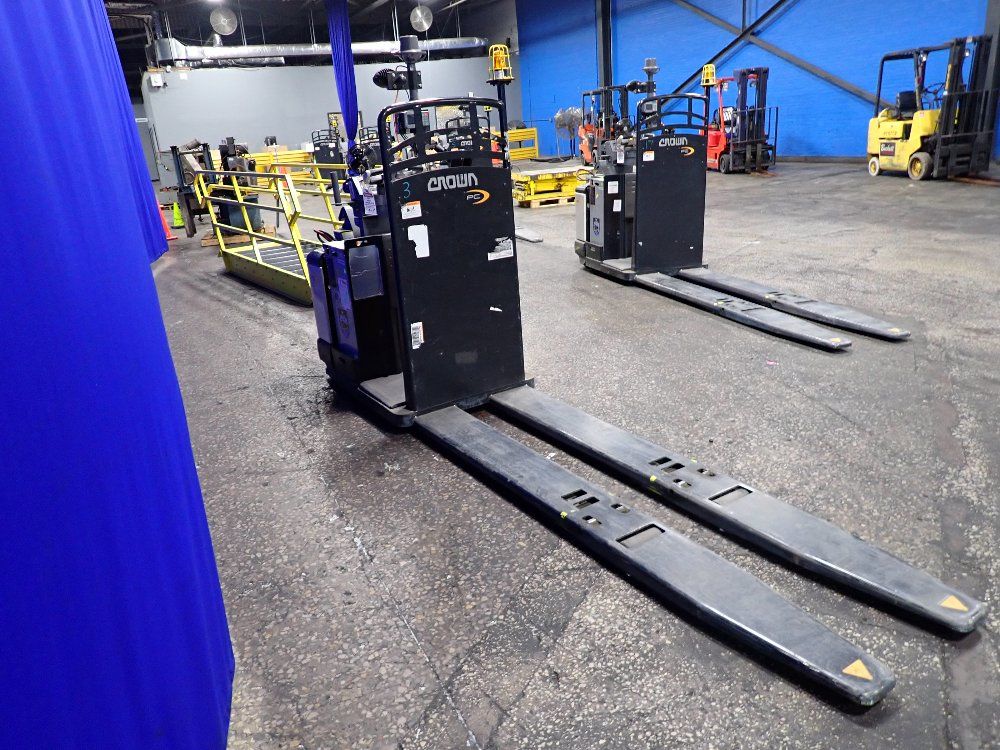 Crown Crown Pc450060 Electric Pallet Jack