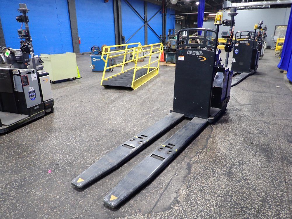 Crown Crown Pc450060 Electric Pallet Jack