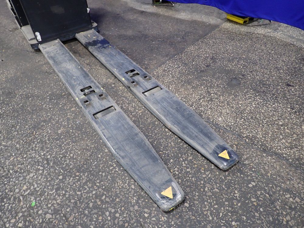 Crown Crown Pc450060 Electric Pallet Jack