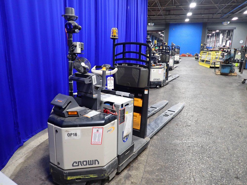 Crown Crown Pc450060 Electric Pallet Jack