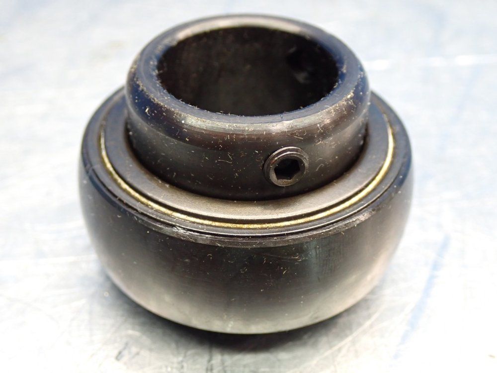 Seal Master Straight Bore Ball Bearing 21 Insert 