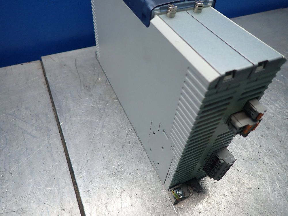 Lenze 400/480 Vac, 0.55 Kw / 0.75 Hp, 50/60 Hz Servo Inverter - 195ae155f1av10z0q0