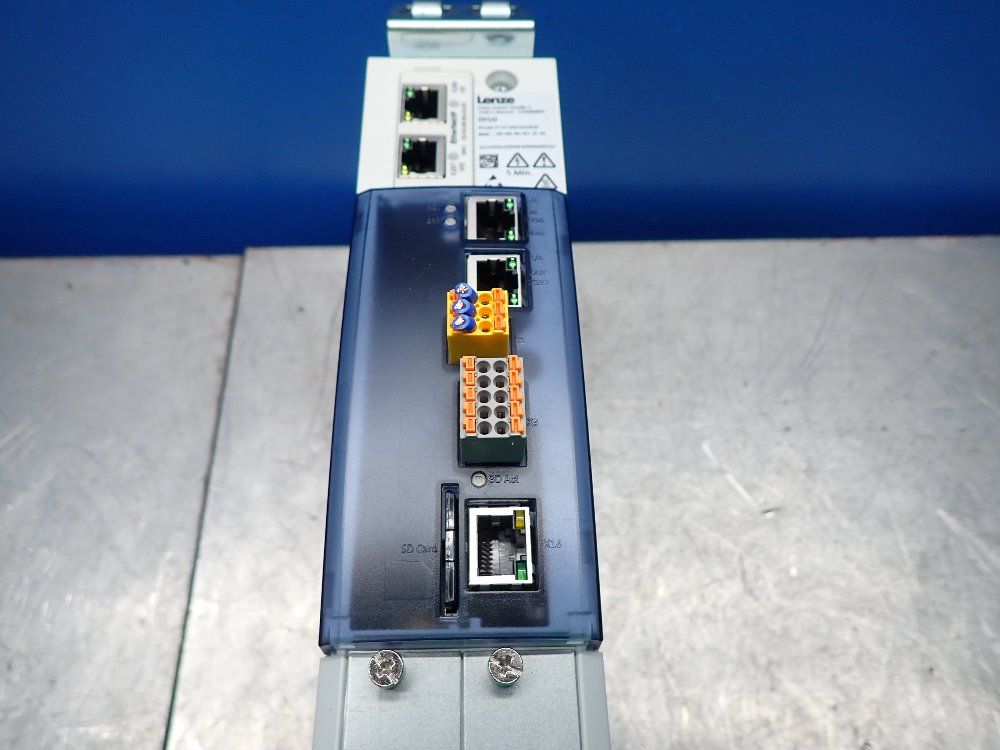 Lenze 400/480 Vac, 0.55 Kw / 0.75 Hp, 50/60 Hz Servo Inverter - 195ae155f1av10z0q0