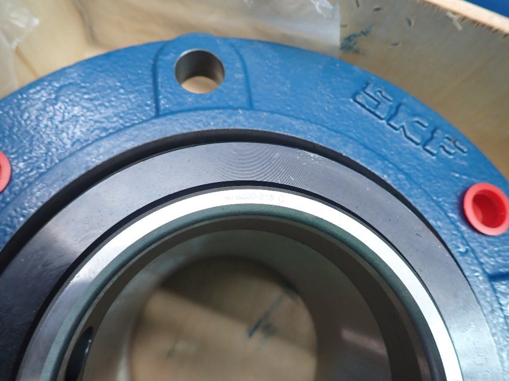 Skf 8.125" Hub Diameter Piloted Flange Bearing - F4brp 315-srb-sre