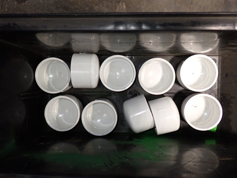  Plastic Caps