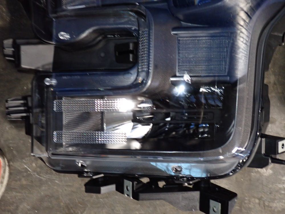 Headlight