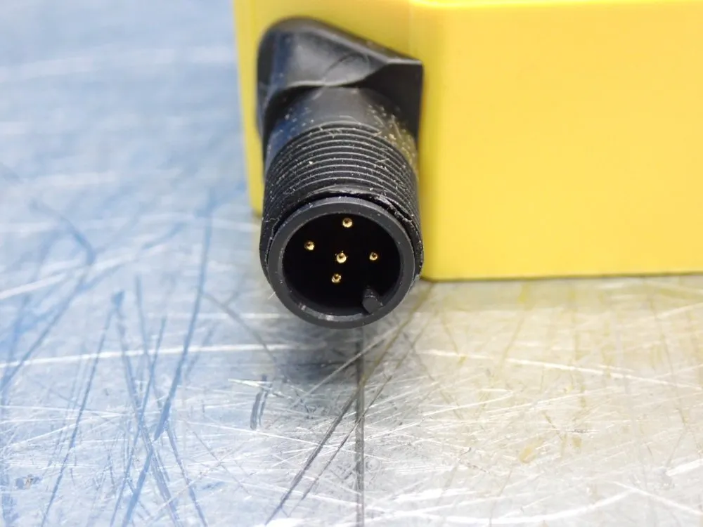 Banner Range: 200-2000mm Photoelectric Sensor 63001 Series Q60 - Q60bb6af2000q