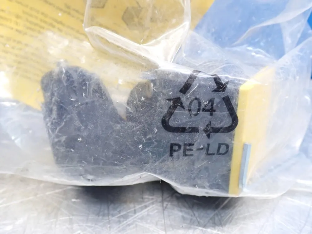 Turck Inductive Proximity Sensor - 1625868