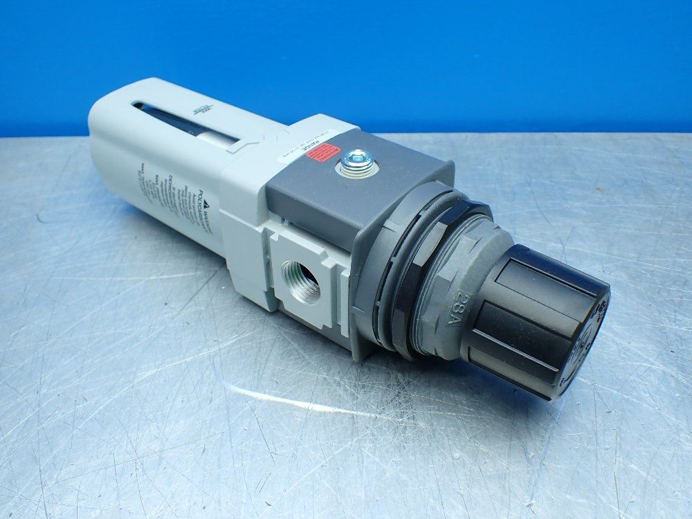 Parker 1/2" Npt 0-125psi Filter / Regulator. - P33ea94egabngp