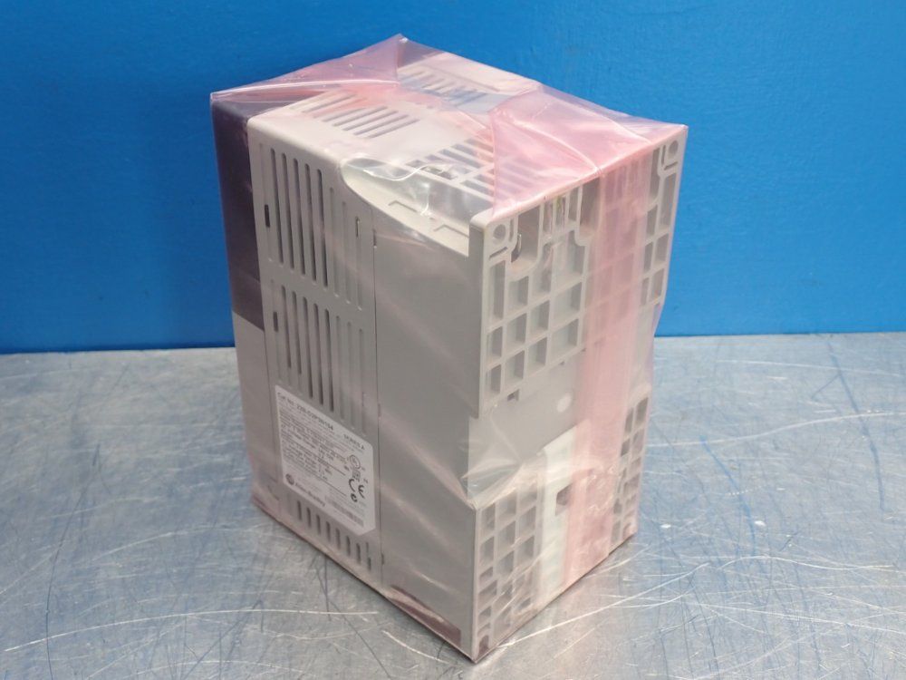 Allen Bradley Powerflex 40 Ac Drive - 22b-d2p3n104