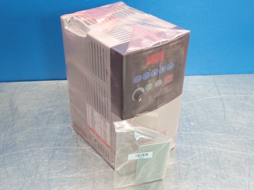 Allen Bradley Powerflex 40 Ac Drive - 22b-d2p3n104