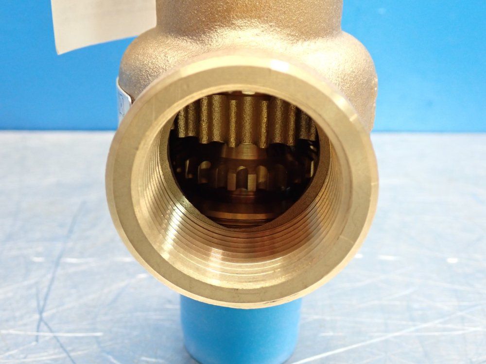 Kunklevalve 250psi, 1" Mnpt X 1¼" Fnpt Saftety Relief Valve - 6010fem01-km-0230