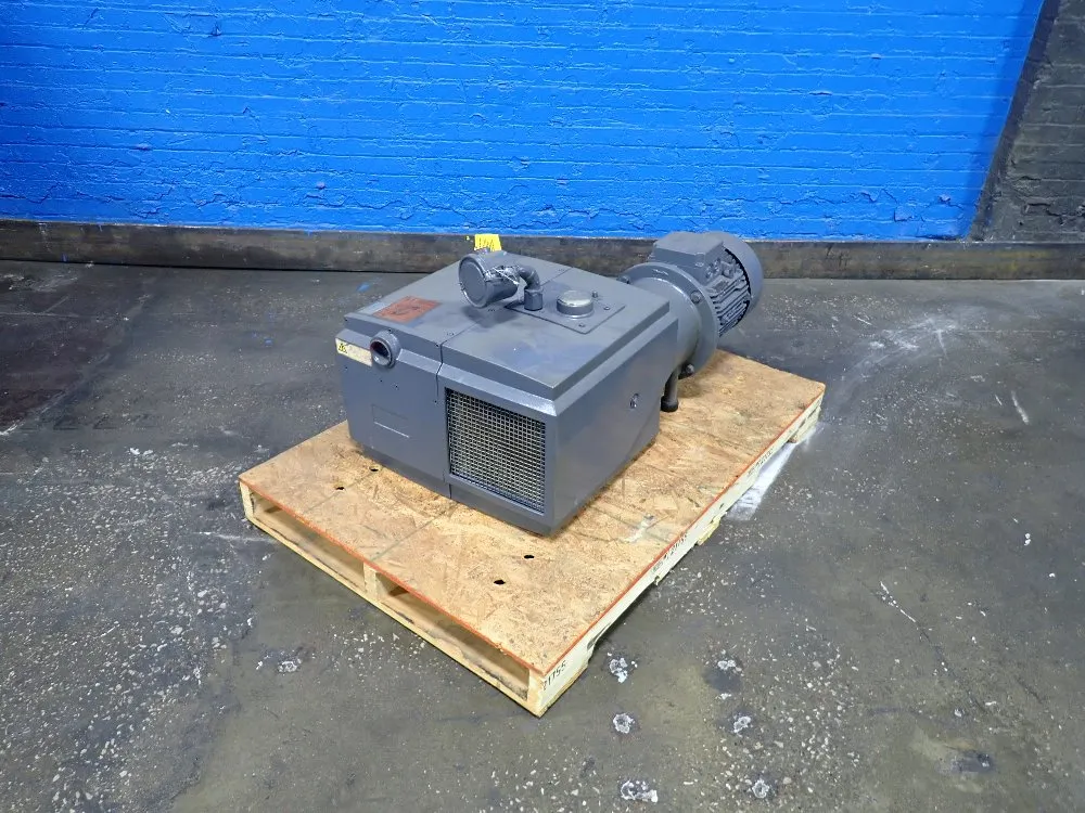 VACUUM PUMP