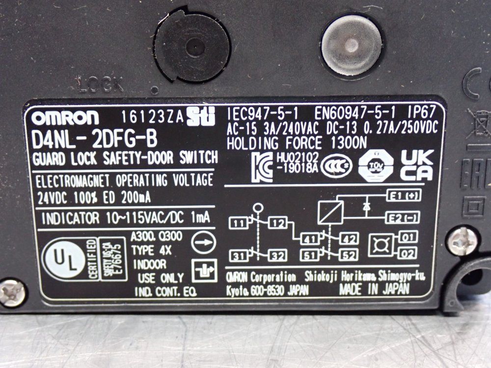 Omron Guard Lock Safety-door Switch - D4nl-2dfg-b