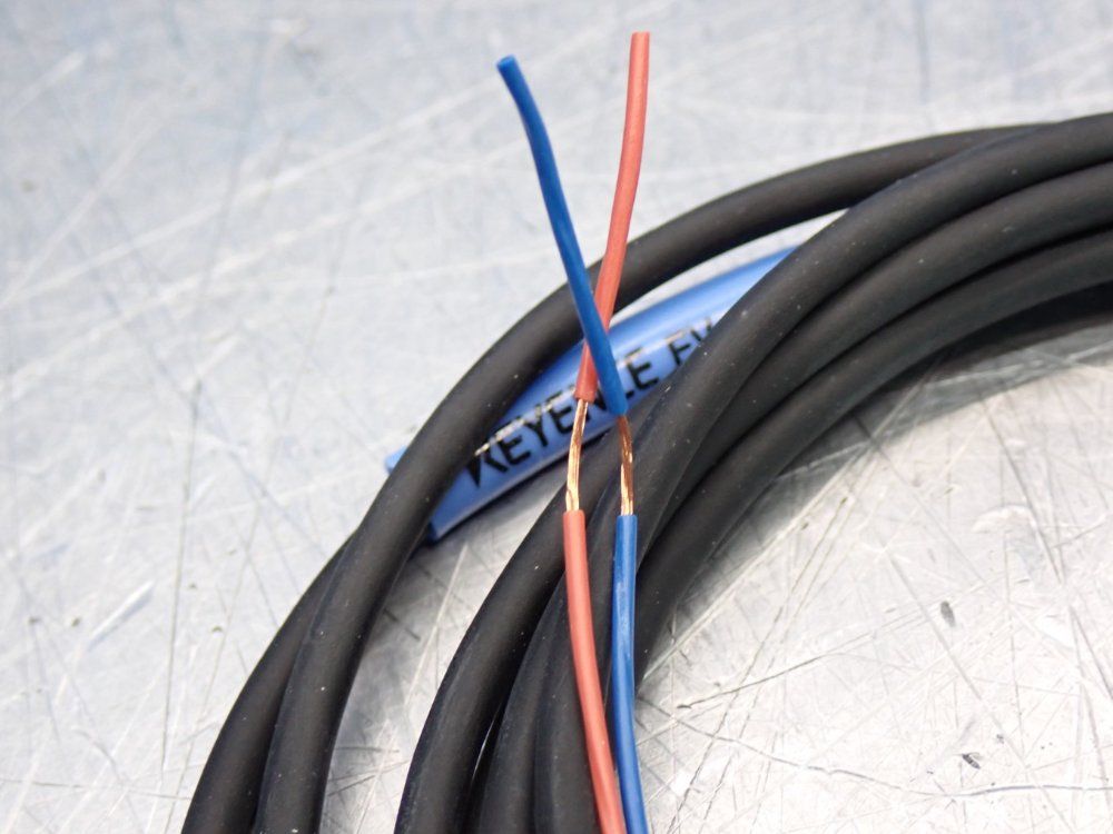 Keyence Twowire Self Contained Amplifier Proximity Sensors