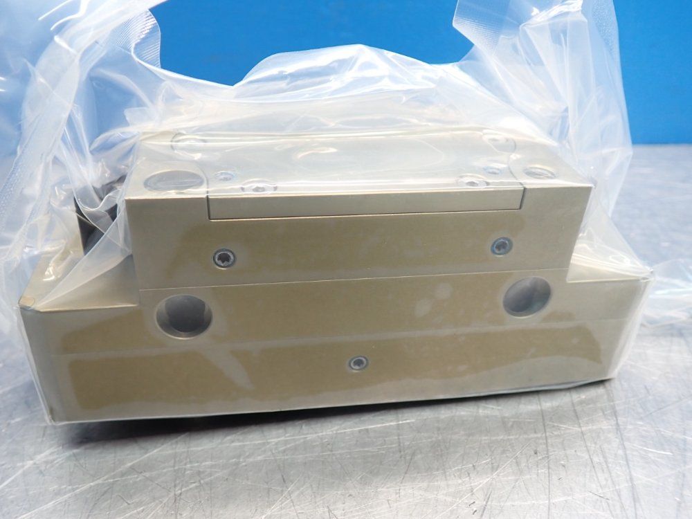 Schunk Pneumatic Universal Gripper