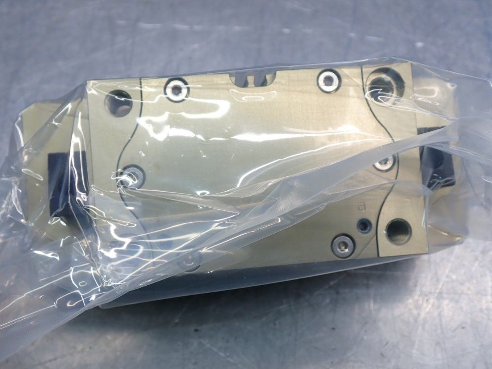Schunk Pneumatic Universal Gripper