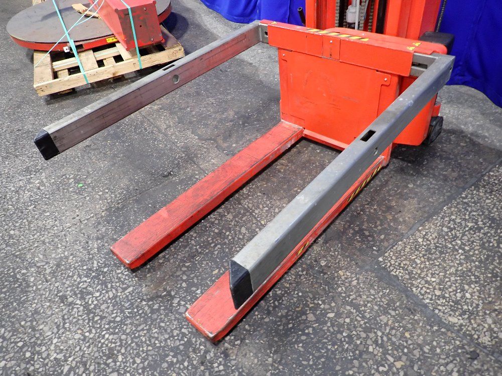Interthor Electric Stacker