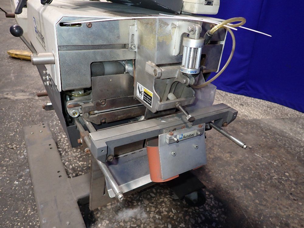 Automated Packaging Systems Bagging Machine