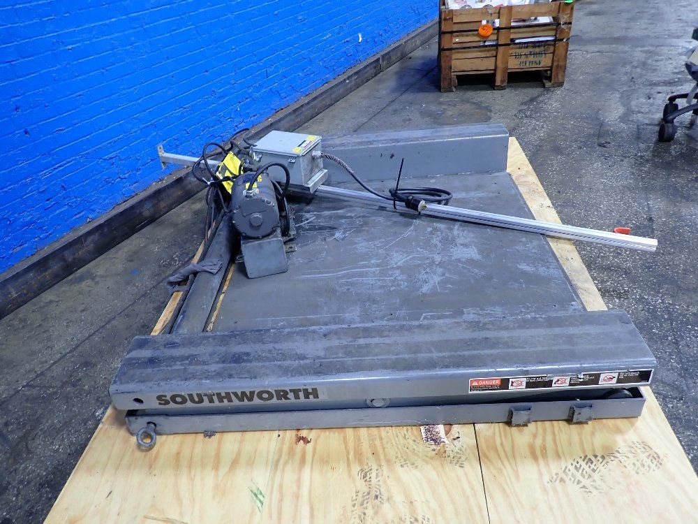 Southworth Lift Table