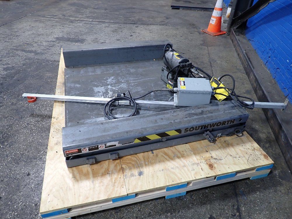 Southworth Lift Table