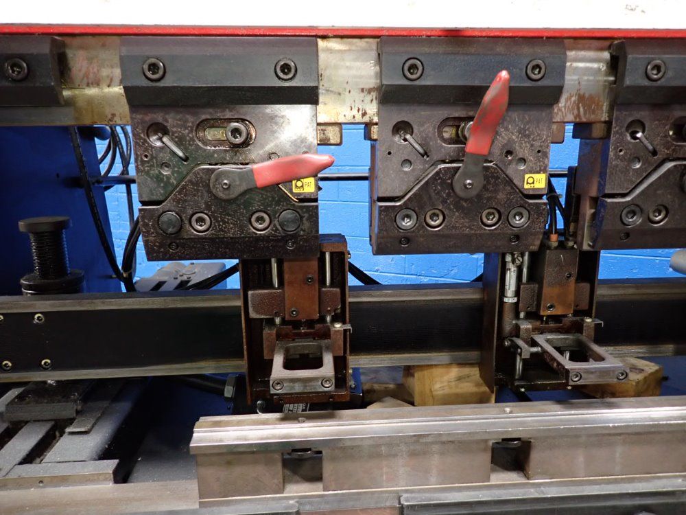 Amada 2000 Amada Rg80 Press Brake