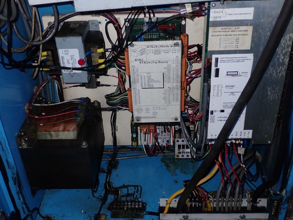 Supermax 1996 Supermax Ycm40 Cnc Vertical Mill