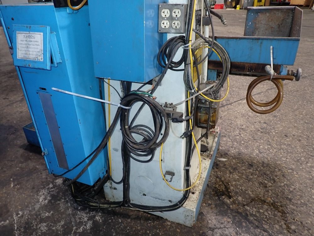 Supermax 1996 Supermax Ycm40 Cnc Vertical Mill