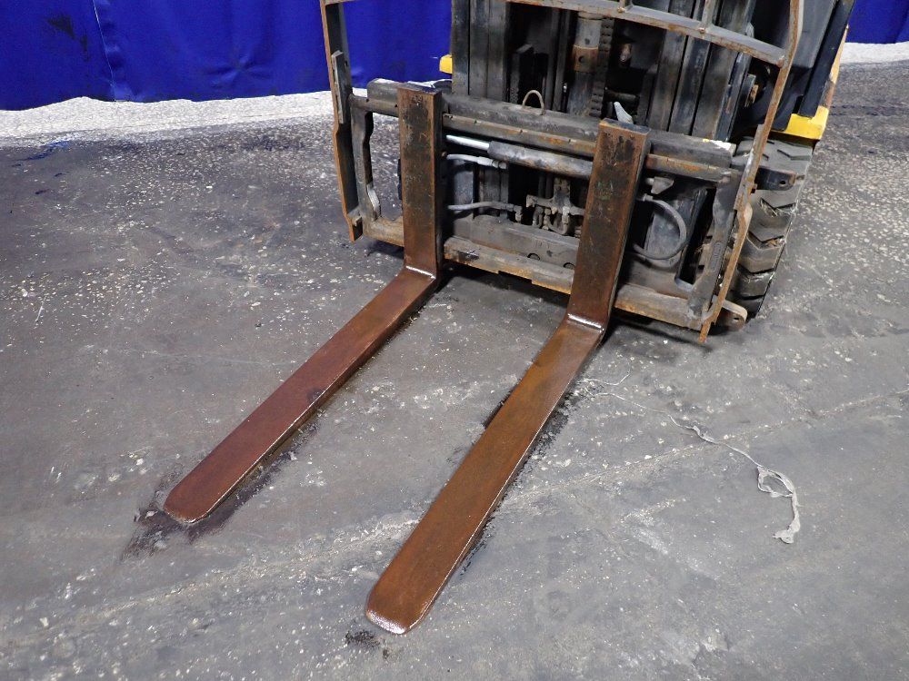 Yale 4000 Lbs Erp040tfn36se082 Electric Forklift - Erp040tfn36se082