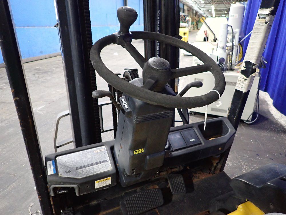 Yale 4000 Lbs Erp040tfn36se082 Electric Forklift - Erp040tfn36se082