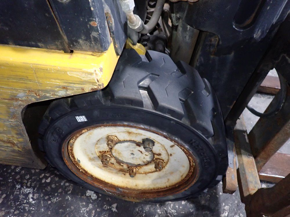 Yale 4000 Lbs Erp040tfn36se082 Electric Forklift - Erp040tfn36se082