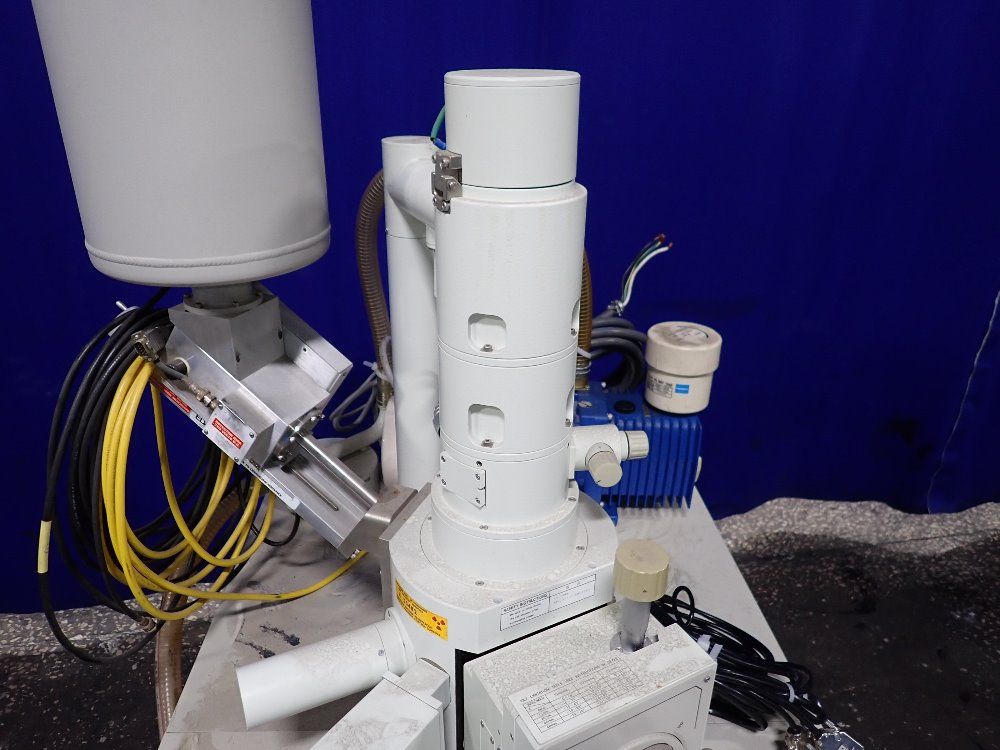 Joel Scanning Electron Microscope - Jsm-6060