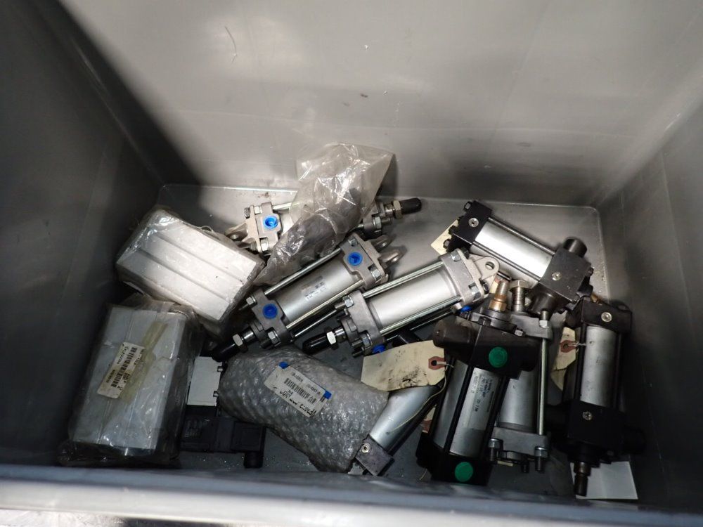  Cylinders